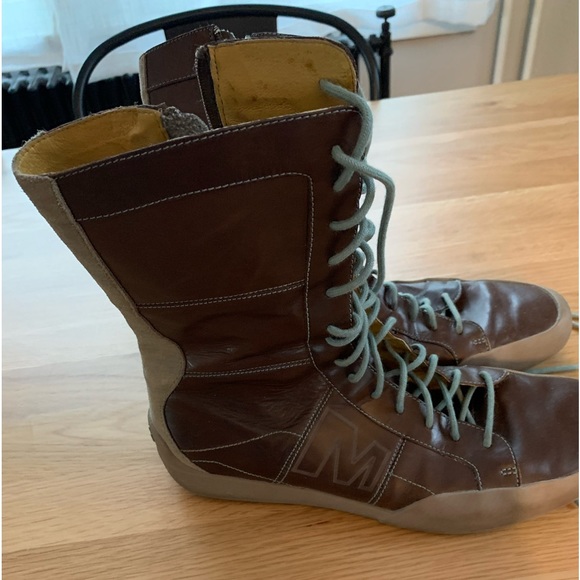 Merrell brown lace up mid- calf boots 9.5 - Picture 2 of 4